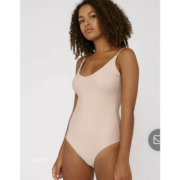 Organic Basics Women's Invisible Cheeky Bodysuit in white ivory size small - Picture 1 of 9